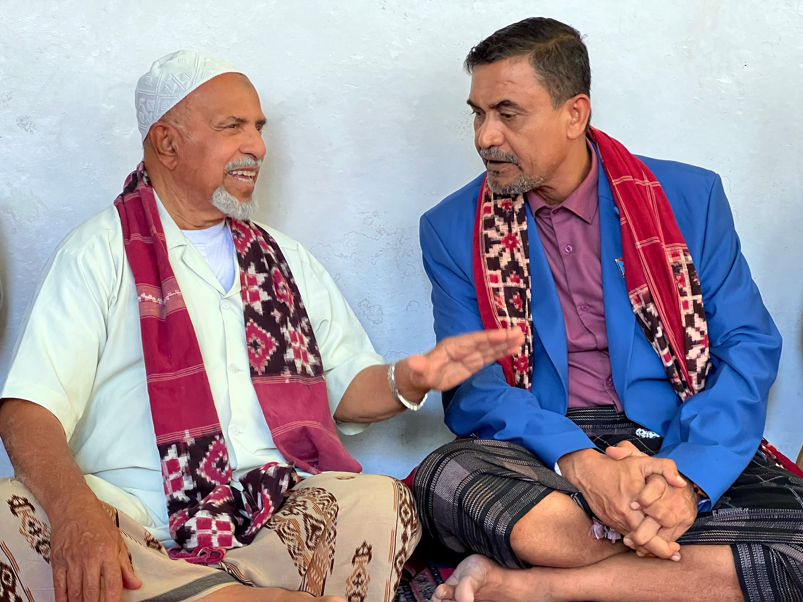 التميمي يزور مقدم حافة الحوطة بسيئون ويشيد بالفعاليات التراثية والاجتماعية التميمي يزور مقدم حافة الحوطة بسيئون ويشيد بالفعاليات التراثية والاجتماعية