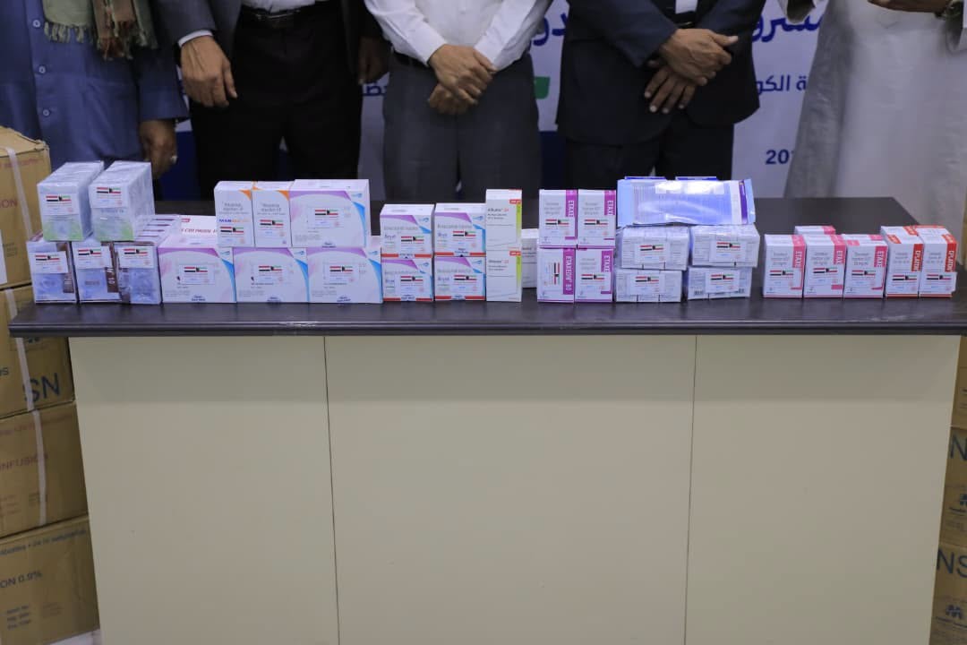 الوكيل بارباع يدشن مشروع الدعم الدوائي المجاني لمرضى السرطان بوادي حضرموت بتمويل كويتي الوكيل بارباع يدشن مشروع الدعم الدوائي المجاني لمرضى السرطان بوادي حضرموت بتمويل كويتي