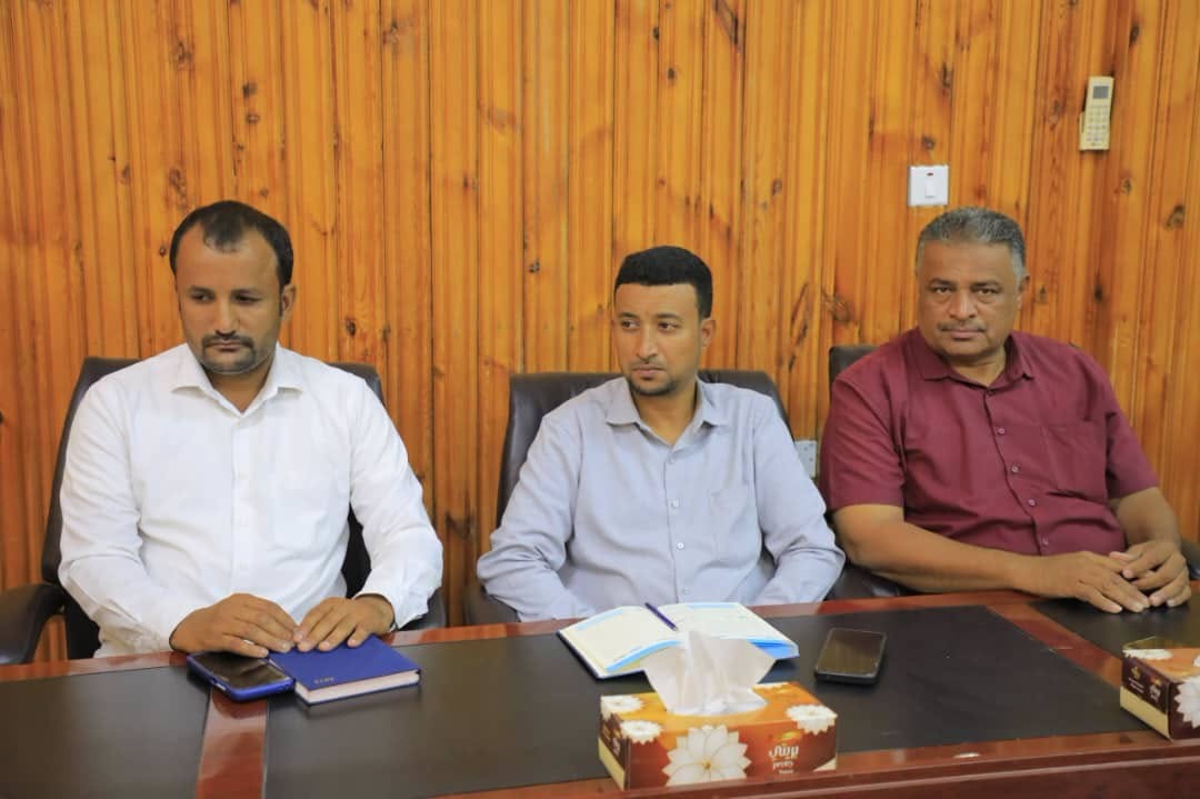 الوكيل بارباع يطلع على نتائج نزول الوحدة التنفيذية وحصر احتياجات النازحين بمديرية العبر الوكيل بارباع يطلع على نتائج نزول الوحدة التنفيذية وحصر احتياجات النازحين بمديرية العبر
