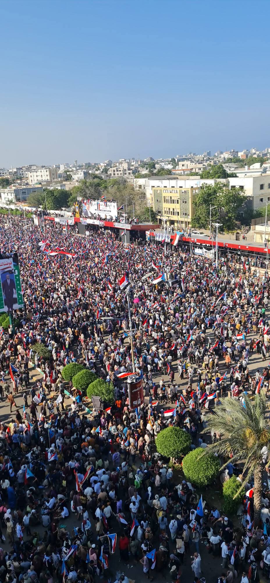 أبناء الجنوب يحيون الذكرى الـ55 لتأسيس الجيش الجنوبي في احتشاد جماهيري كبير بعدن - أبناء الجنوب يحيون الذكرى الـ55 لتأسيس الجيش الجنوبي في احتشاد جماهيري كبير بعدن -