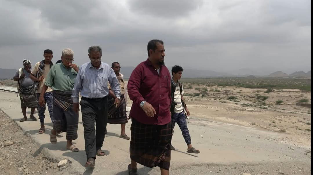 أبين.. فريق ميداني يتفقد مشروع سد حسان ويؤكد حرص السلطة المحلية على استكماله - أبين.. فريق ميداني يتفقد مشروع سد حسان ويؤكد حرص السلطة المحلية على استكماله -