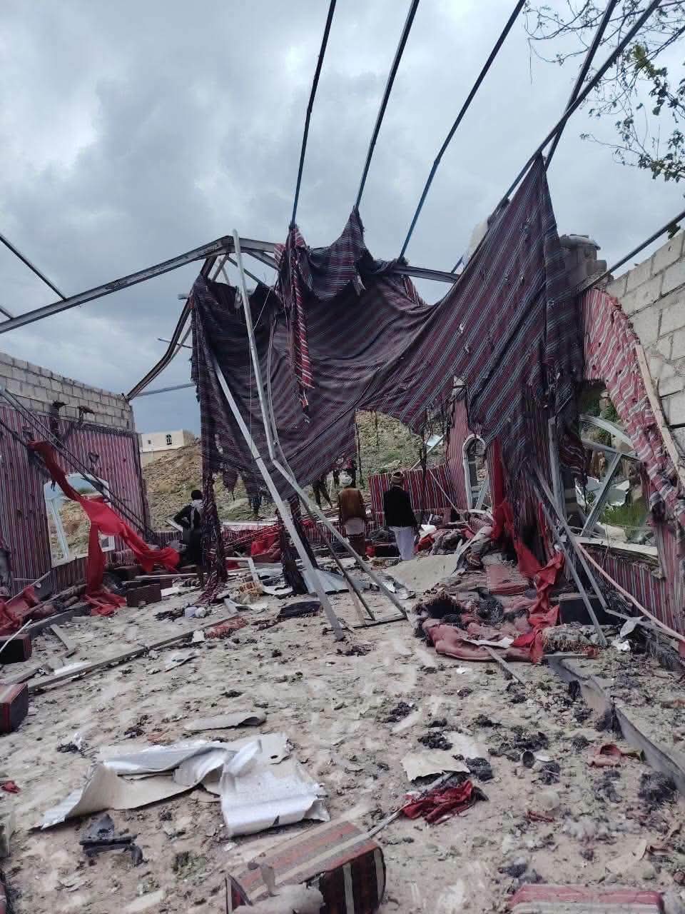 عاجل.. غارات جوية تستهدف مواقع حوثية في الزاهر والبيضاء ورد حوثي يستهدف مجلس شيخ قبلي - عاجل.. غارات جوية تستهدف مواقع حوثية في الزاهر والبيضاء ورد حوثي يستهدف مجلس شيخ قبلي -