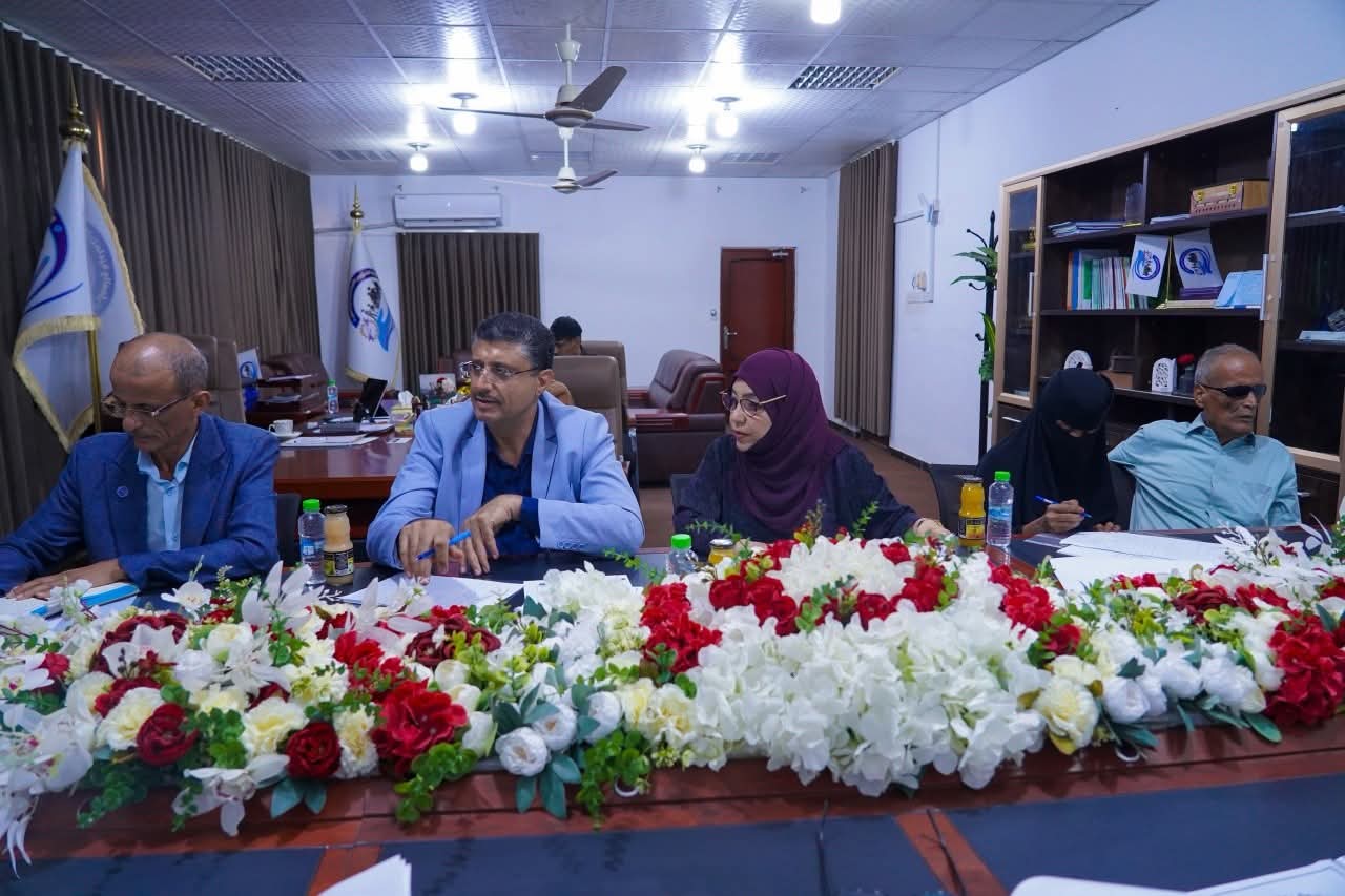 برئاسة الوزير اليافعي.. مجلس إدارة صندوق رعاية وتأهيل المعاقين يناقش تنمية الموارد واستدامة الخدمات - برئاسة الوزير اليافعي.. مجلس إدارة صندوق رعاية وتأهيل المعاقين يناقش تنمية الموارد واستدامة الخدمات -