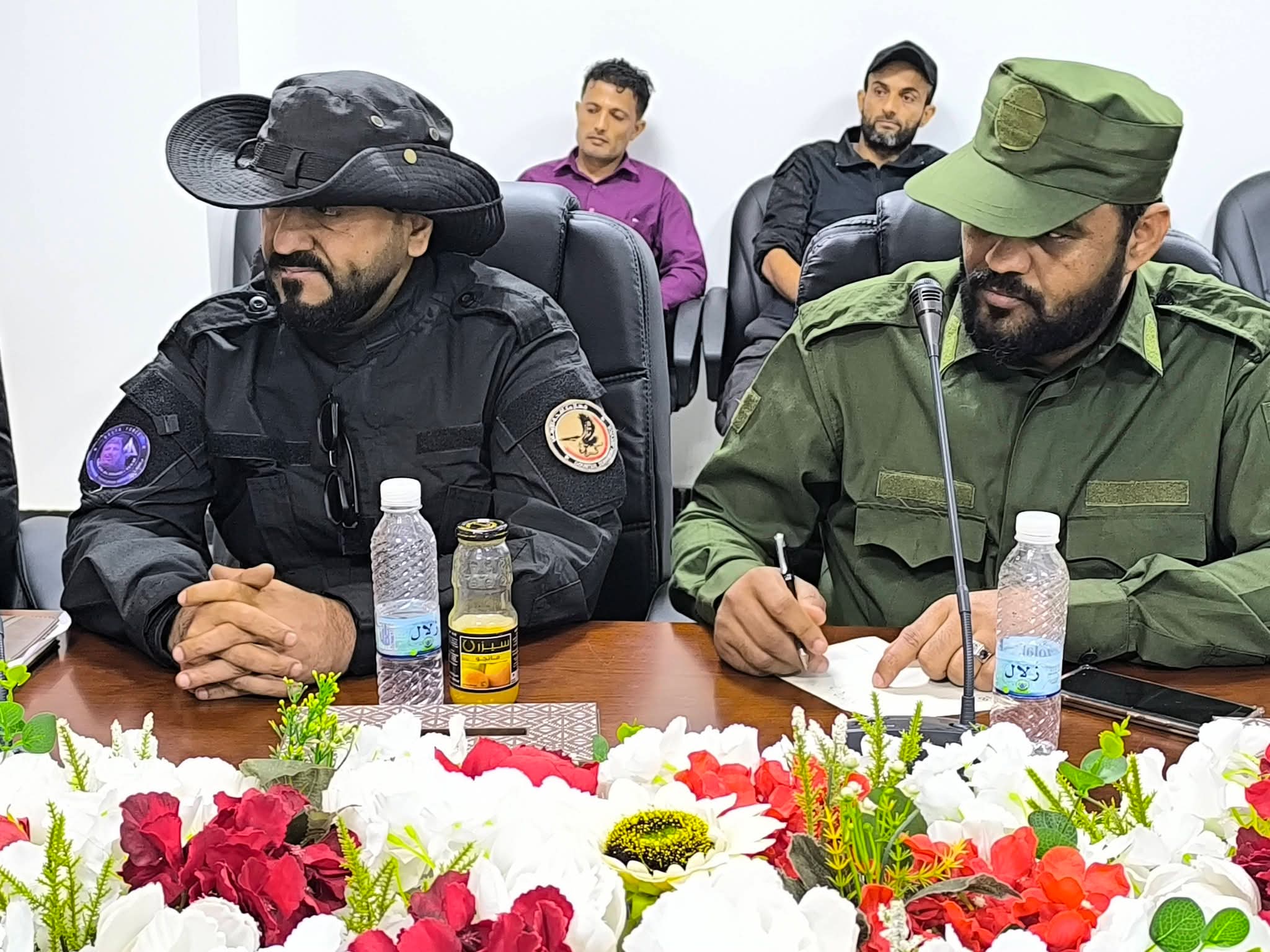محافظ لحج يترأس اجتماعاً موسعاً للجنة الأمنية ويشدِّد على الجاهزية لمواجهة التصعيد الحوثي محافظ لحج يترأس اجتماعاً موسعاً للجنة الأمنية ويشدِّد على الجاهزية لمواجهة التصعيد الحوثي