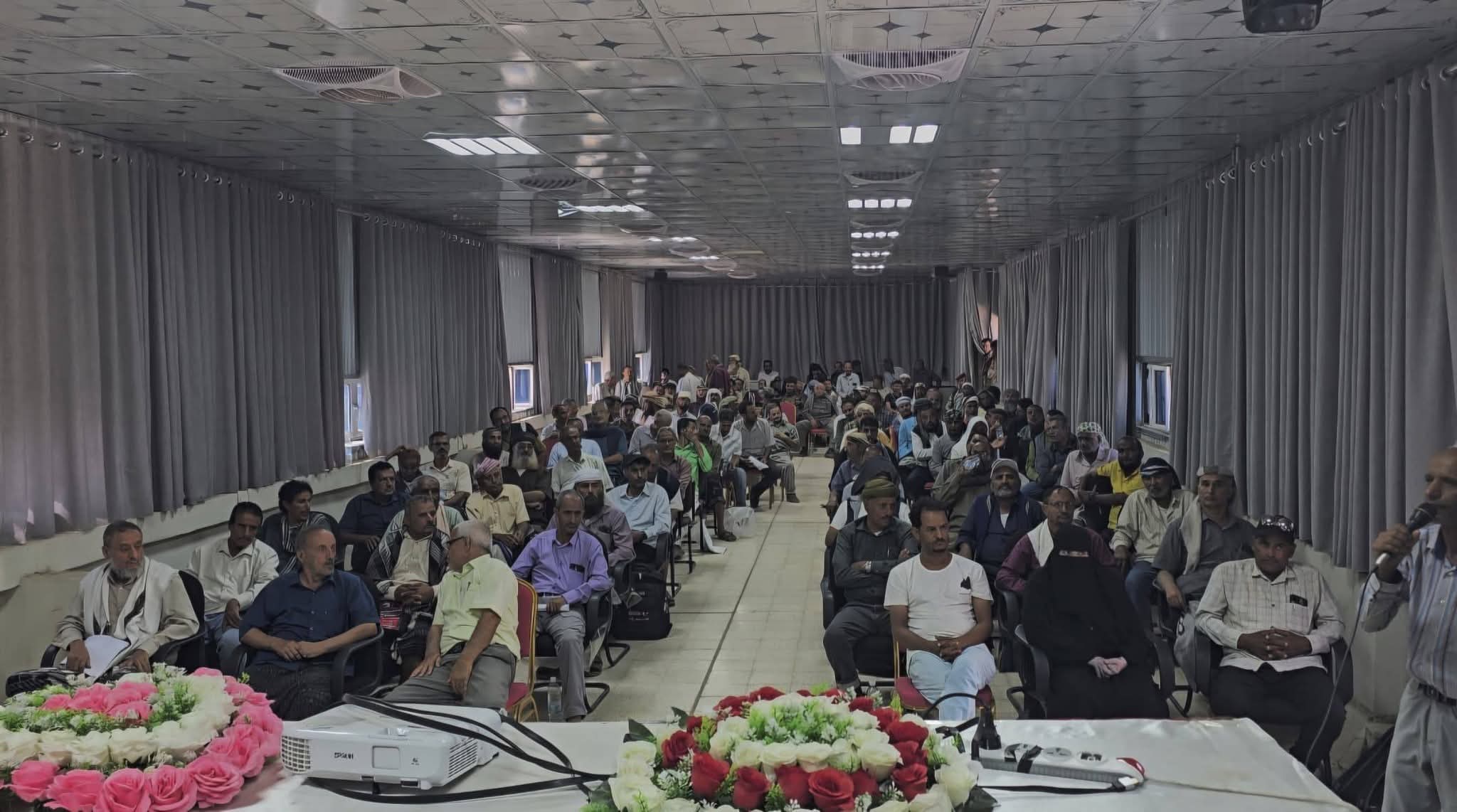 وجهاء الضالع والأزارق والحصين وقعطبة يؤكدون دعم الأمن والاستقرار ورفض الفوضى - وجهاء الضالع والأزارق والحصين وقعطبة يؤكدون دعم الأمن والاستقرار ورفض الفوضى -