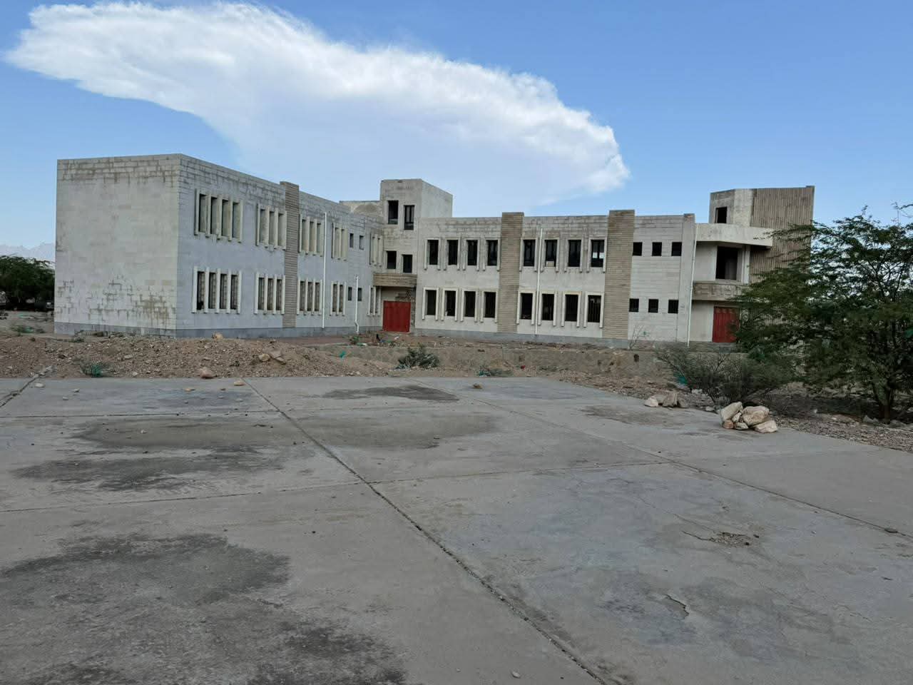 لحج.. لجنة هندسية تقيّم أوضاع المعاهد التقنية تمهيداً لإعادة تأهيلها لحج.. لجنة هندسية تقيّم أوضاع المعاهد التقنية تمهيداً لإعادة تأهيلها