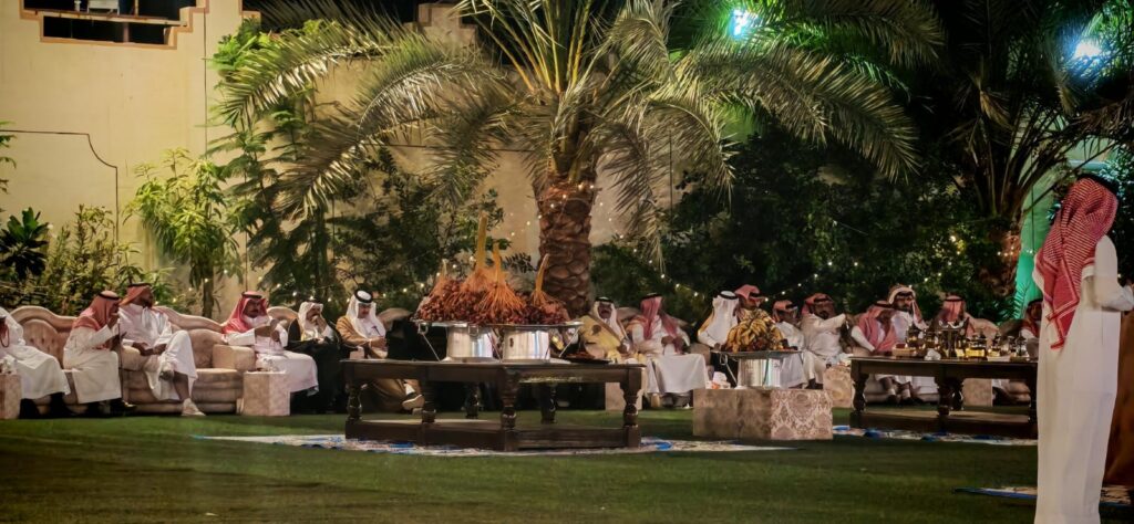 بحضور «الشرح البيضاني».. الجالية اليمنية بمنطقة تبوك تشارك قبائل يام احتفالات اليوم الوطني السعودي "صور" بحضور «الشرح البيضاني».. الجالية اليمنية بمنطقة تبوك تشارك قبائل يام احتفالات اليوم الوطني السعودي "صور"