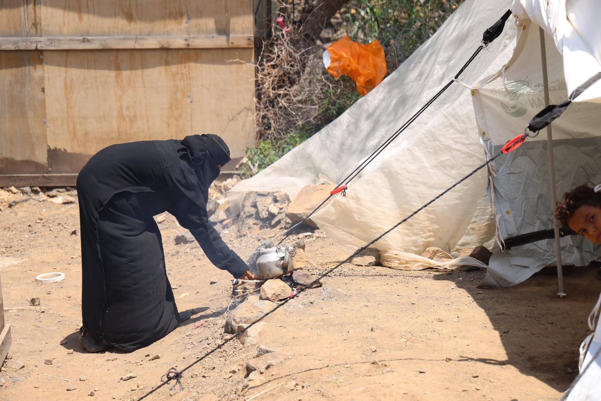 حصار الحوثيين يخفض إنتاج المياه في تعز إلى النصف حصار الحوثيين يخفض إنتاج المياه في تعز إلى النصف