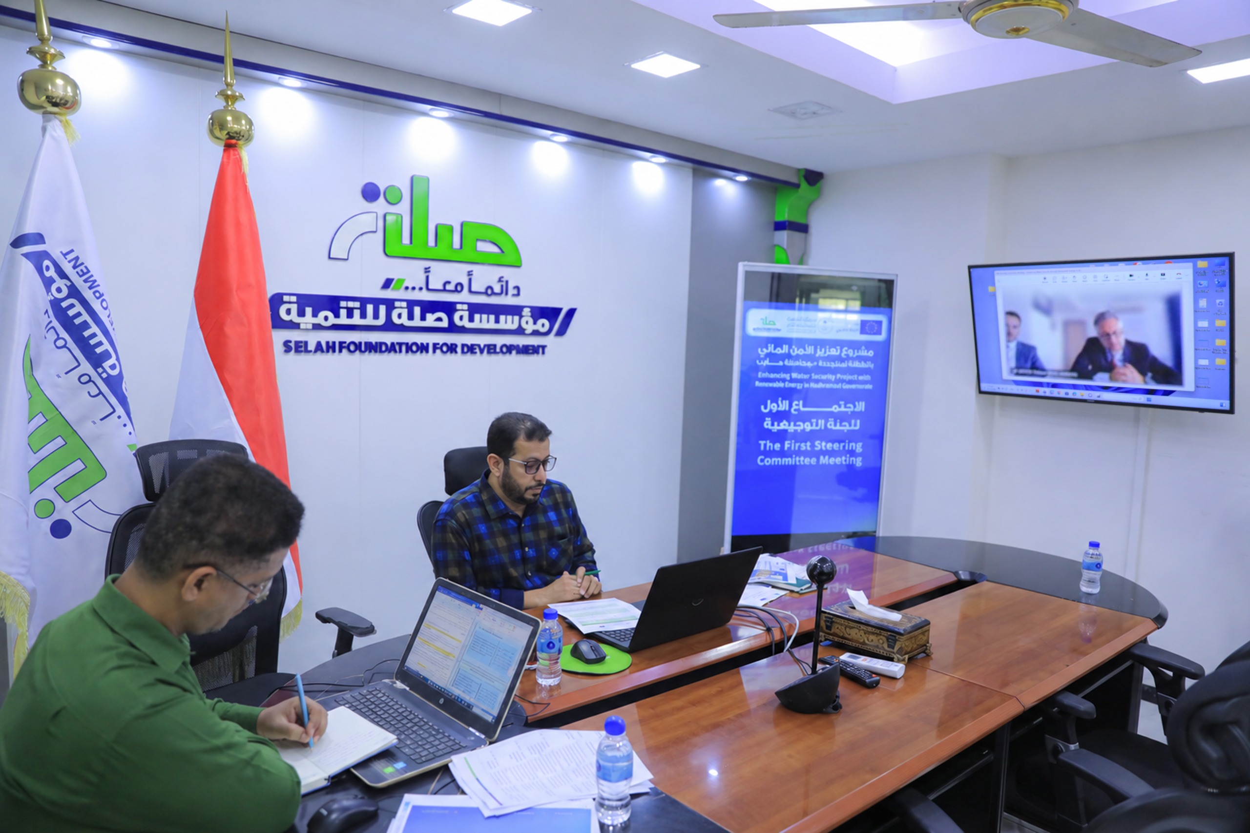البرنامج السعودي لتنمية وإعمار اليمن والاتحاد الأوروبي يستعرضان التقدم المحرز في مشروع تعزيز الأمن المائي بمأرب - البرنامج السعودي لتنمية وإعمار اليمن والاتحاد الأوروبي يستعرضان التقدم المحرز في مشروع تعزيز الأمن المائي بمأرب -