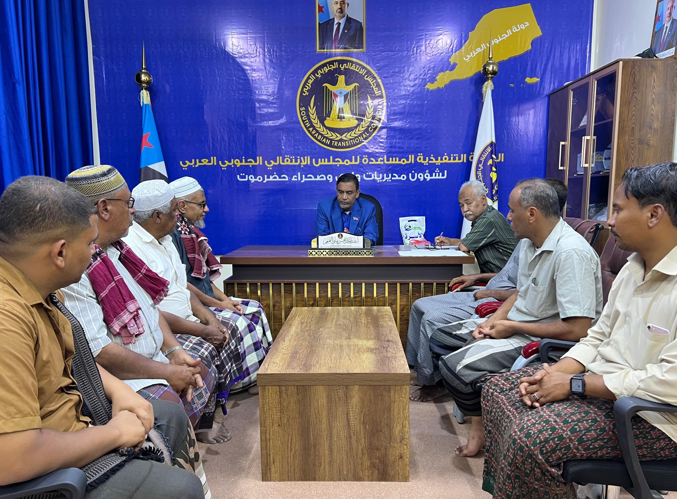 التميمي يلتقي مقدم حافة القطن لمناقشة التحضيرات للمطلع السنوي والزواج الجماعي التميمي يلتقي مقدم حافة القطن لمناقشة التحضيرات للمطلع السنوي والزواج الجماعي