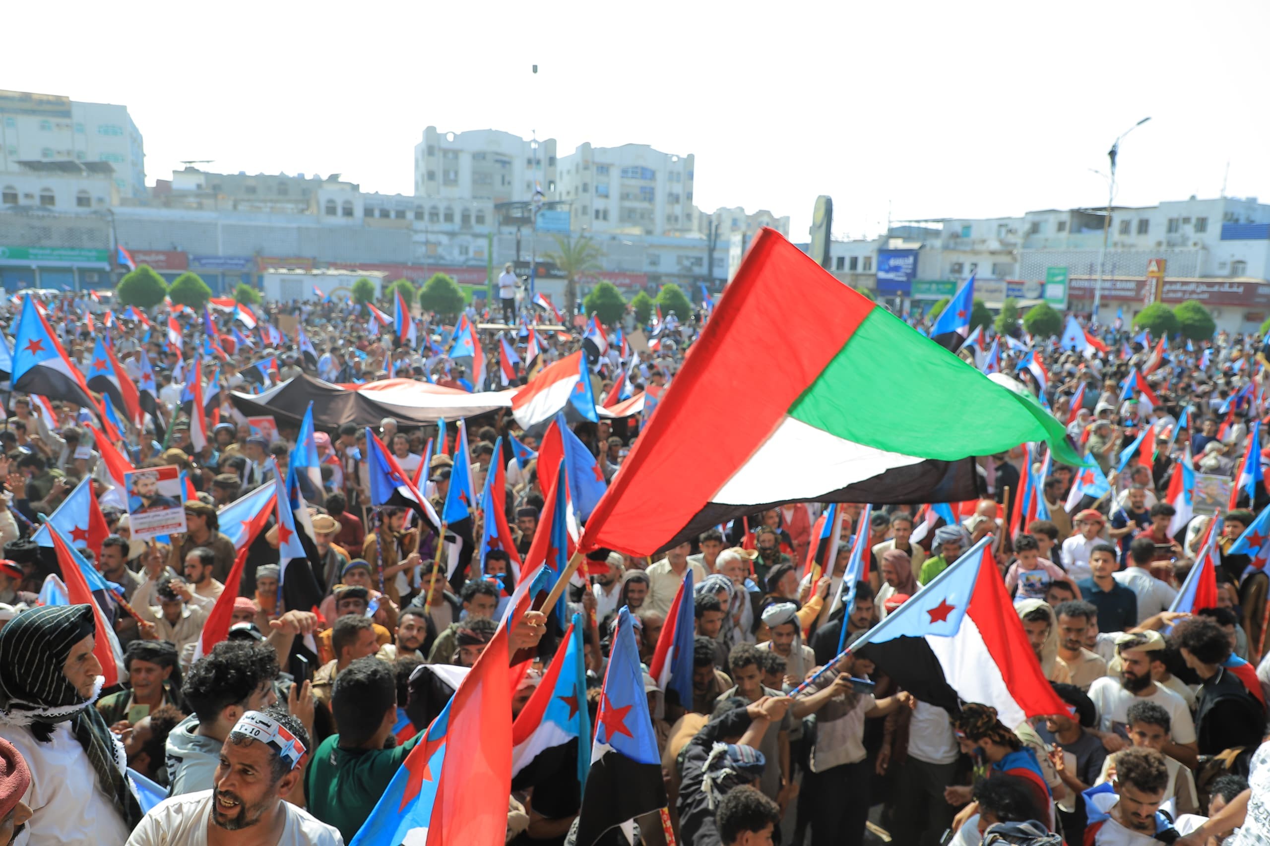البيان الصادر عن مليونيات الاحتفال بالذكرى الـ63 لثورة 14 أكتوبر المجيدة البيان الصادر عن مليونيات الاحتفال بالذكرى الـ63 لثورة 14 أكتوبر المجيدة