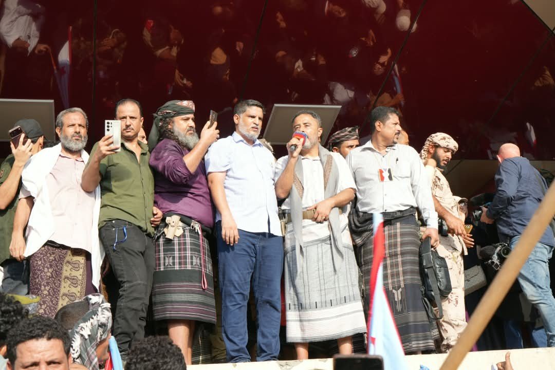بمناسبة الذكرى الـ63 لثورة 14 أكتوبر المجيدة.. العاصمة عدن تشهد حشدًا جماهيريًا كبيرًا في «مليونية التعبئة الشعبية للدفاع عن الجنوب» بمناسبة الذكرى الـ63 لثورة 14 أكتوبر المجيدة.. العاصمة عدن تشهد حشدًا جماهيريًا كبيرًا في «مليونية التعبئة الشعبية للدفاع عن الجنوب»