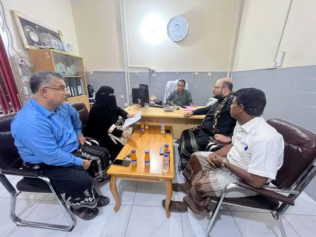الجفري يتفقد مركز نقل الدم بساحل حضرموت لإسعاف جرحى هجوم شبوة الجفري يتفقد مركز نقل الدم بساحل حضرموت لإسعاف جرحى هجوم شبوة