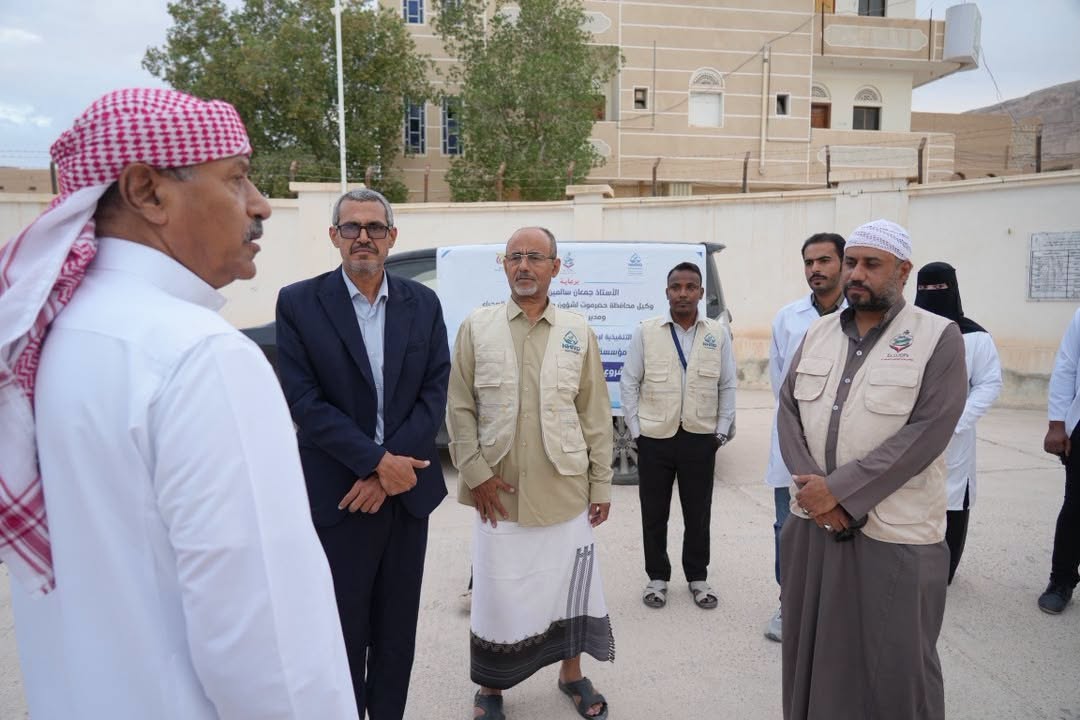 الوكيل بارباع يدشّن مخيمًا طبيًا مجانيًا لخدمة أكثر من 500 أسرة نازحة في العبر الوكيل بارباع يدشّن مخيمًا طبيًا مجانيًا لخدمة أكثر من 500 أسرة نازحة في العبر
