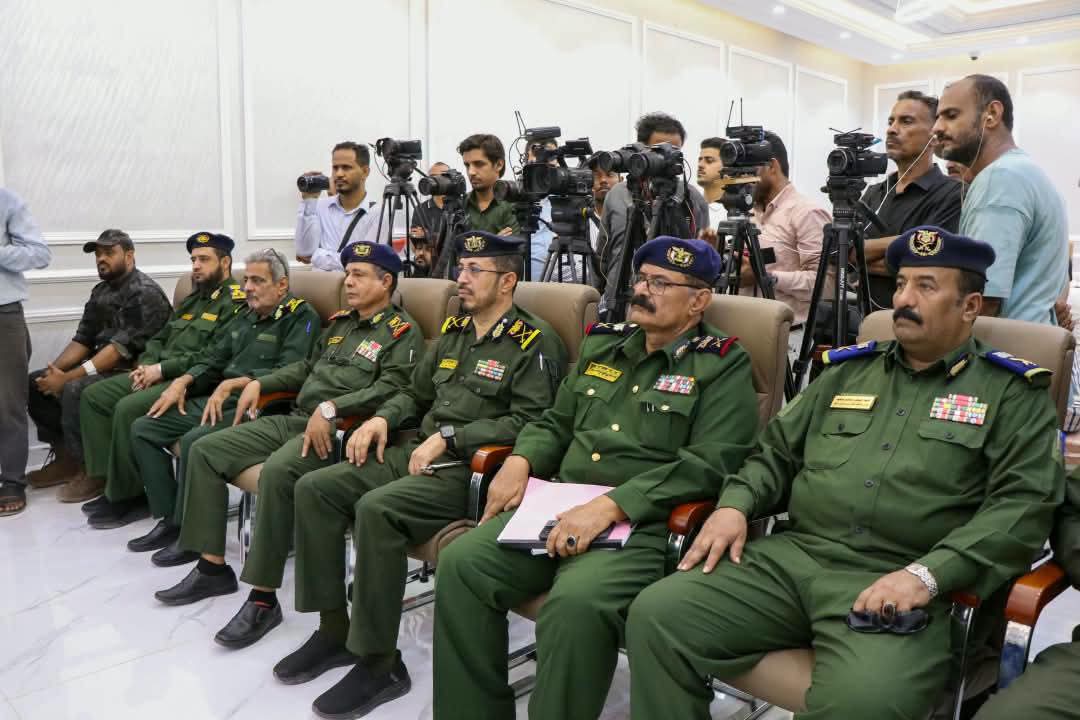الداخلية تعلن ضبط خلايا حوثية إرهابية في عدن ولحج وأبين - الداخلية تعلن ضبط خلايا حوثية إرهابية في عدن ولحج وأبين -