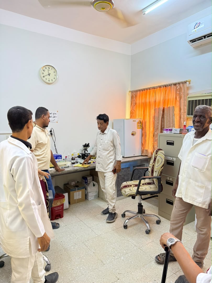 نائب مدير عام صحة الوادي والصحراء يتفقد مركزي بور والنفيسي الصحيين ويطّلع على مستوى الخدمات المقدمة للمواطنين نائب مدير عام صحة الوادي والصحراء يتفقد مركزي بور والنفيسي الصحيين ويطّلع على مستوى الخدمات المقدمة للمواطنين