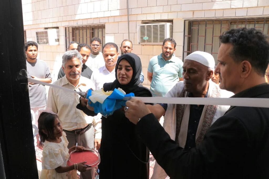 جامعة سيئون تستقبل وكيل محافظة حضرموت لشؤون المرأة وتفتتح استراحة ومصلى الطالبات بالحرم الجامعي بالغرف جامعة سيئون تستقبل وكيل محافظة حضرموت لشؤون المرأة وتفتتح استراحة ومصلى الطالبات بالحرم الجامعي بالغرف