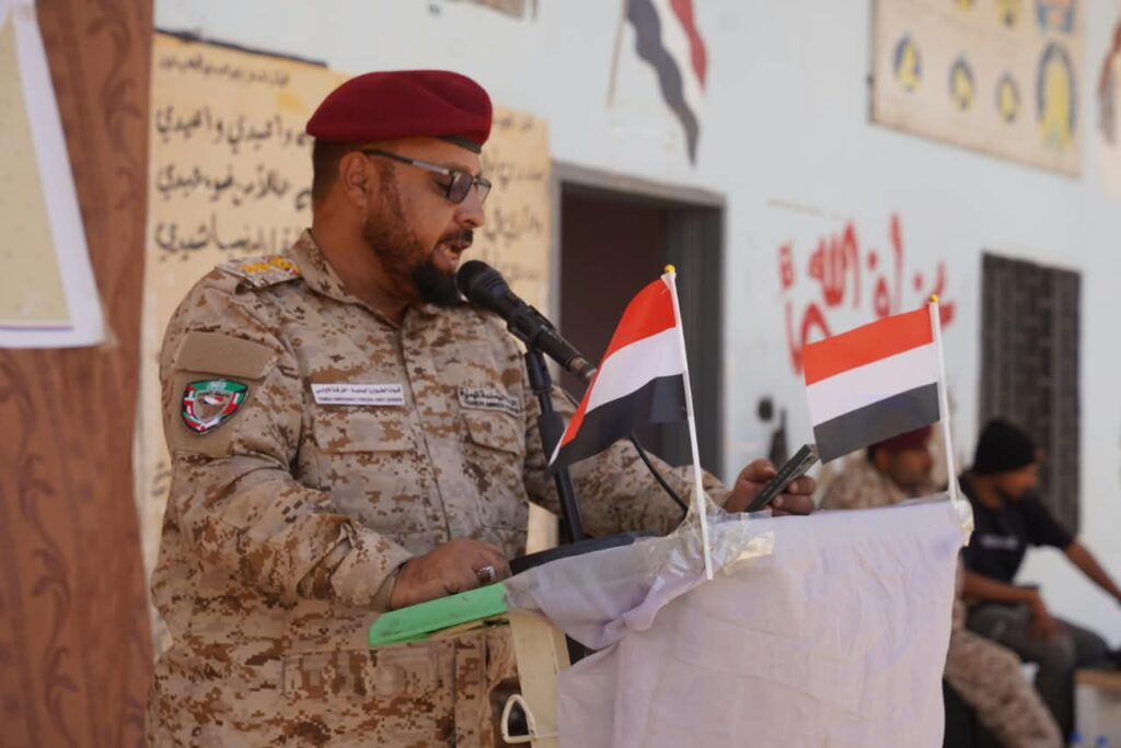 لأول مرة.. الفرقة الأولى طوارئ تدعم مدارس العبر بالكتاب المدرسي وتكرّم 183 طالبًا وطالبة وتمنح المعلمين حوافز مالية لأول مرة.. الفرقة الأولى طوارئ تدعم مدارس العبر بالكتاب المدرسي وتكرّم 183 طالبًا وطالبة وتمنح المعلمين حوافز مالية