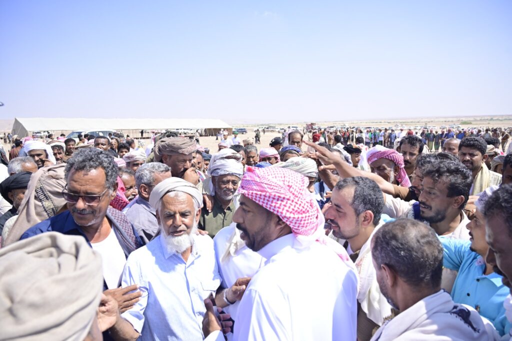 رسَب على موعد مع التاريخ.. آل باصمادة يحتفلون بزفاف نجلي الشيخ ناصر باصمادة في عرس حضرمي مهيب حضره 11 ألف رسَب على موعد مع التاريخ.. آل باصمادة يحتفلون بزفاف نجلي الشيخ ناصر باصمادة في عرس حضرمي مهيب حضره 11 ألف