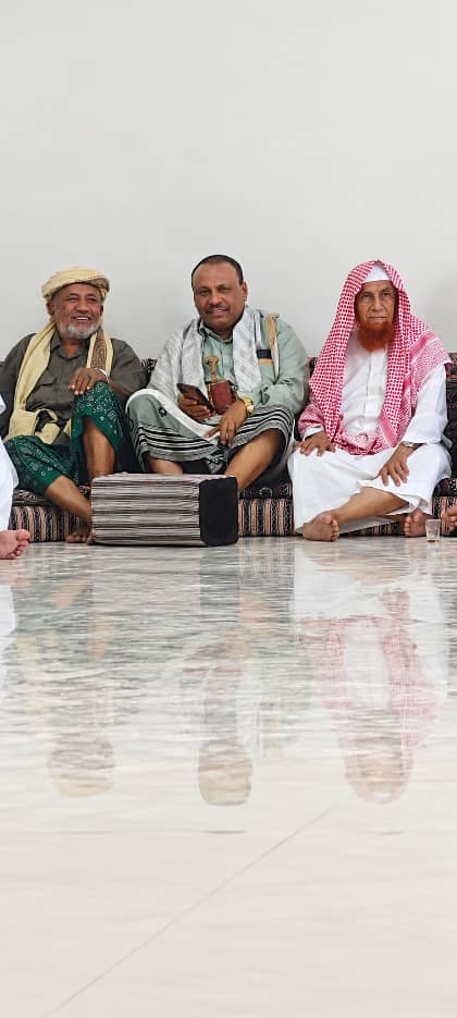 الشيخ مشعل عوض بن كرتم العامري يقيم مأدبة غداء فاخرة بسيئون على شرف وصول اخيه الشيخ محمد بن كرتم العامري من المملكة العربية السعودية بحضور مشايخ ووجهاء حضرموت الشيخ مشعل عوض بن كرتم العامري يقيم مأدبة غداء فاخرة بسيئون على شرف وصول اخيه الشيخ محمد بن كرتم العامري من المملكة العربية السعودية بحضور مشايخ ووجهاء حضرموت