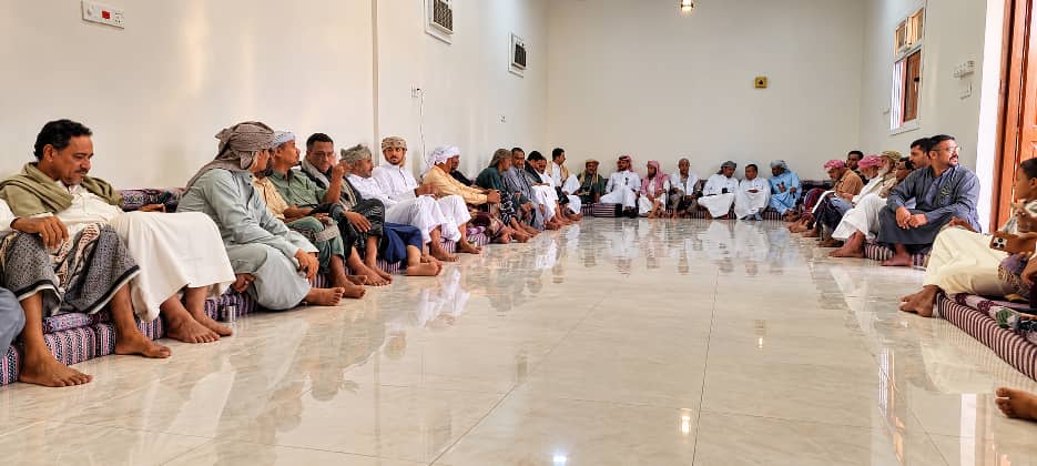 الشيخ مشعل عوض بن كرتم العامري يقيم مأدبة غداء فاخرة بسيئون على شرف وصول اخيه الشيخ محمد بن كرتم العامري من المملكة العربية السعودية بحضور مشايخ ووجهاء حضرموت الشيخ مشعل عوض بن كرتم العامري يقيم مأدبة غداء فاخرة بسيئون على شرف وصول اخيه الشيخ محمد بن كرتم العامري من المملكة العربية السعودية بحضور مشايخ ووجهاء حضرموت