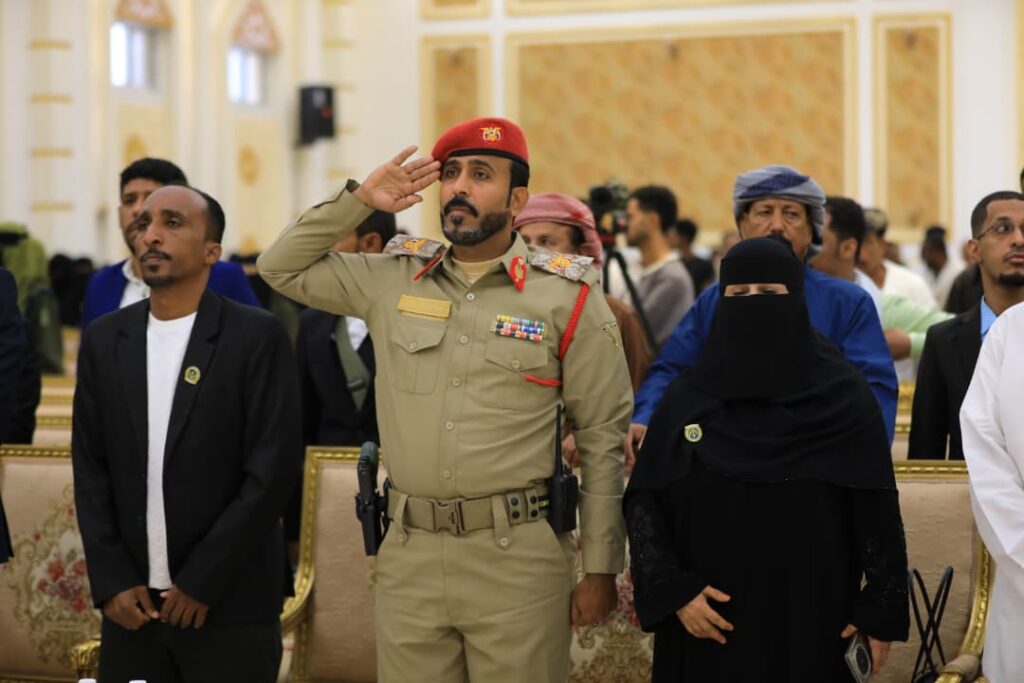 المكلا تحتفي بعودة فادي باعوم في لقاء وطني حاشد يجدد الوفاء للشهداء ويؤكد وحدة الصف الجنوبي المكلا تحتفي بعودة فادي باعوم في لقاء وطني حاشد يجدد الوفاء للشهداء ويؤكد وحدة الصف الجنوبي